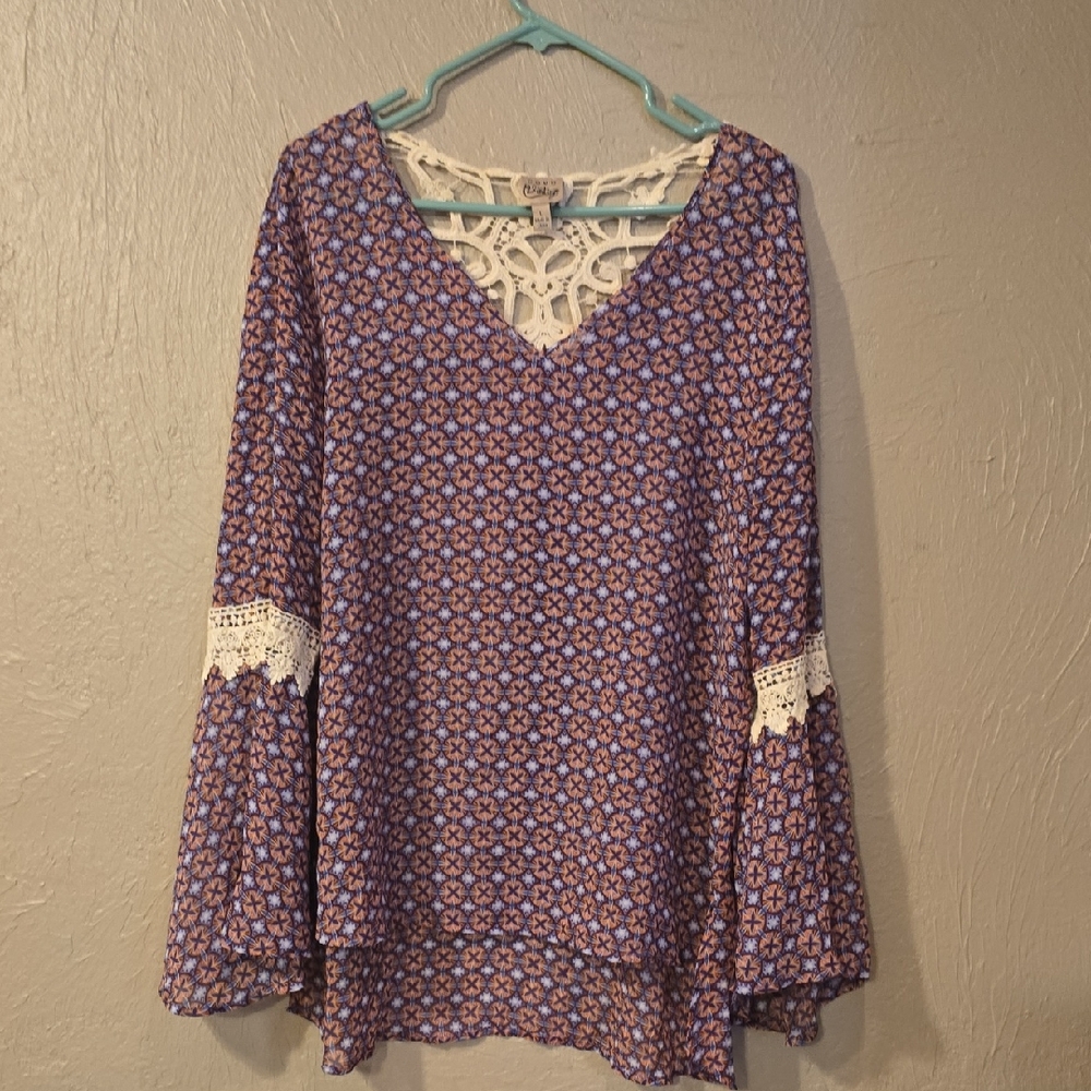 Como Vintage Purple Patterned V-Neck Blouse